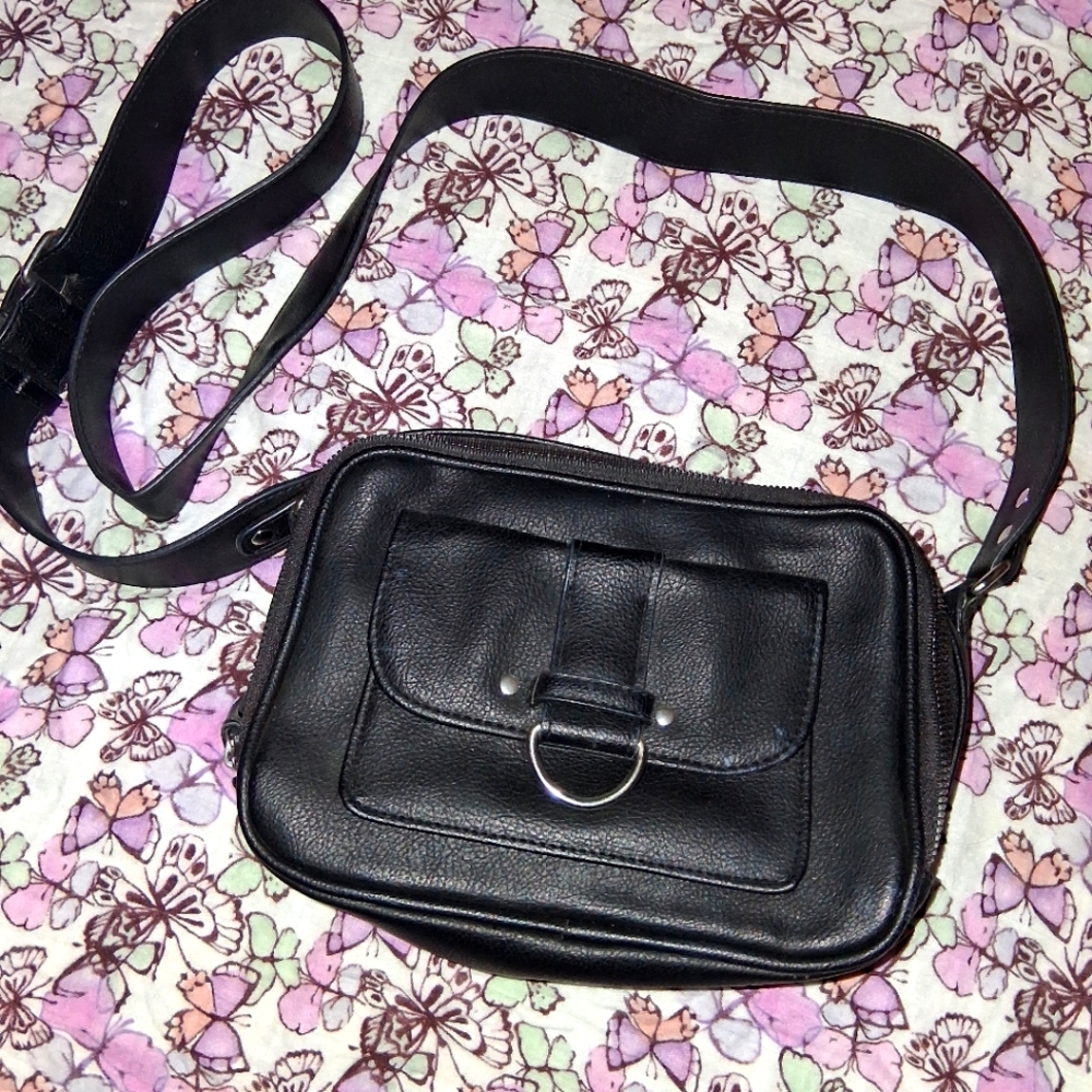 Tillys Black Camera Bag Crossbody Purse.NWOT
